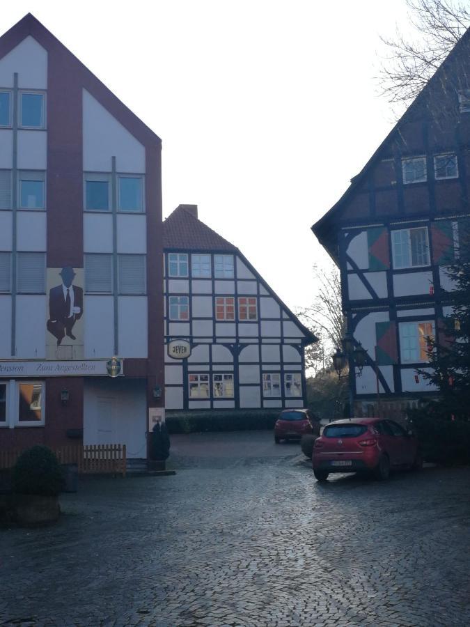 Pension Zum Angestellten Porta Westfalica Buitenkant foto